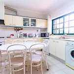 Semesterbostad House At Peniche - Consolacao