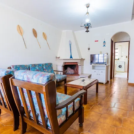 Nyaraló House At Peniche - Consolacao