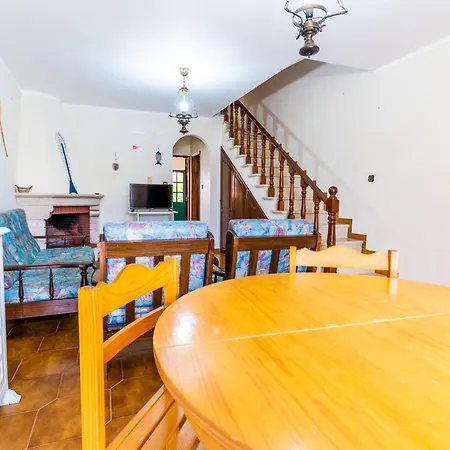 Prázdninový dům Beach House Peniche - Consolacao Beach *